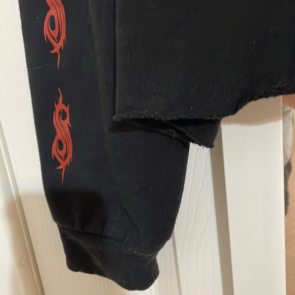 Slipknot Hot Topic Raw Hem Crop Top Hoodie - Picture 6 of 11